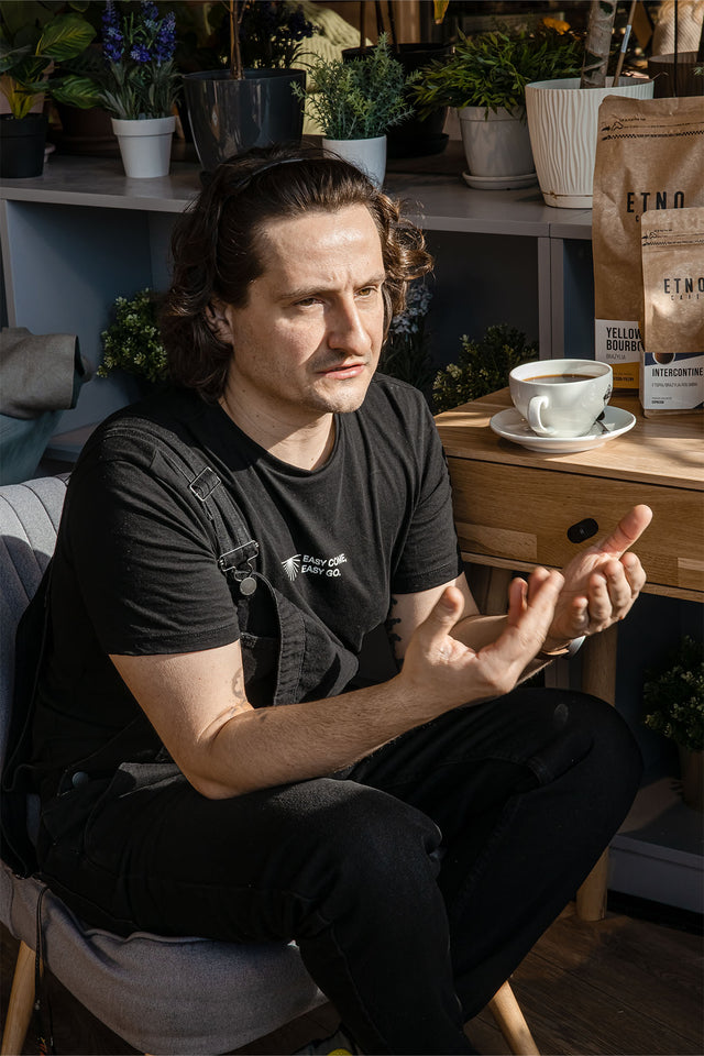 Rozmawiamy o kawie z Karol Przesmycki  - kawowy guru w Etno Cafe