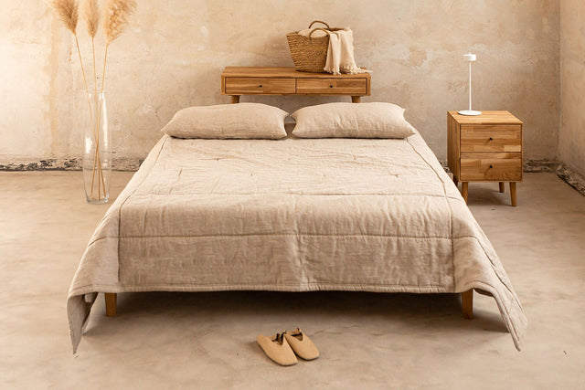 Łóżko tapicerowane z pojemnikiem Flat - berke.